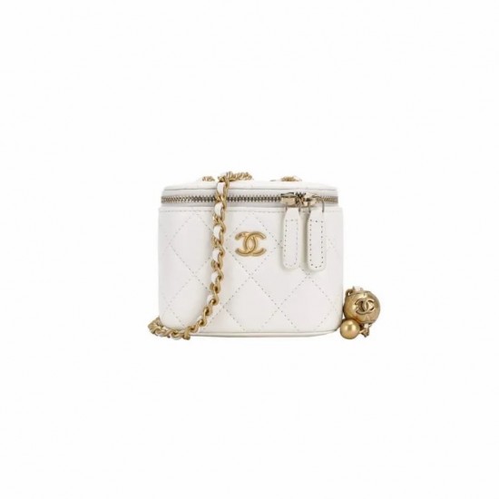 Chanel SMALL VANITY WITH CHAIN AP1447