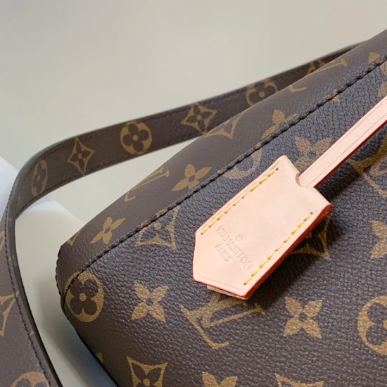 Louis Vuitton Montaigne BB M41055