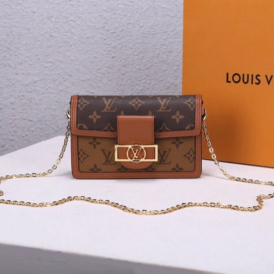 Louis Vuitton Dauphine Chain Wallet M68746