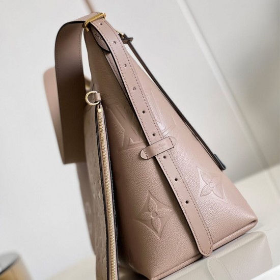 Louis Vuitton CARRYALL MM – EXCLUSIVELY ONLINE M46292