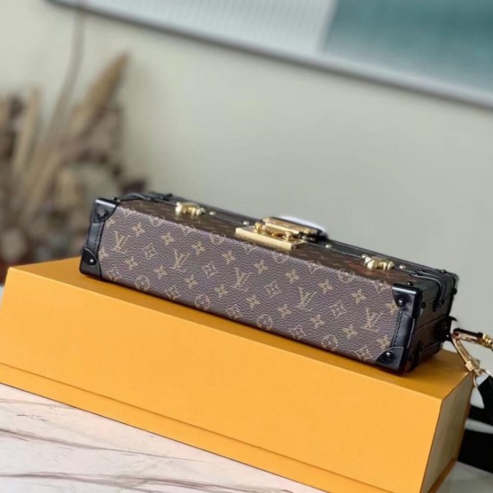 LV PETITE MALLE EAST WEST M46120