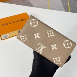 LV SARAH WALLET M81049