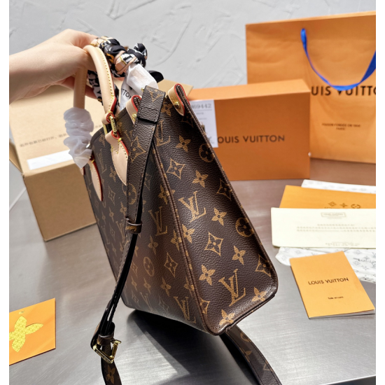 LOUIS VUITTON Sac Plat BB