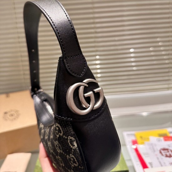 Gucci Ophidia GG Mini Bag