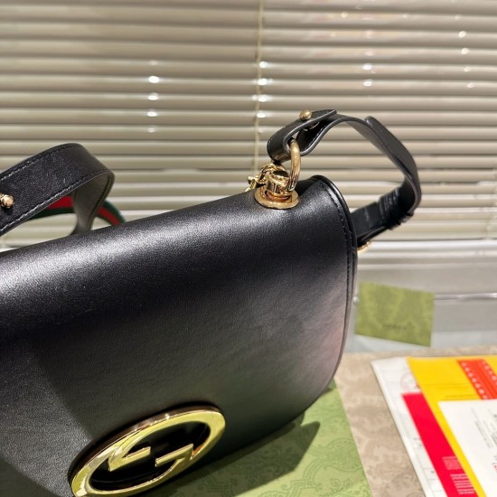 GUCCI BLONDIE SHOULDER BAG