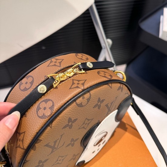 Louis Vuitton PETITE BOITE CHAPEAU Handbag