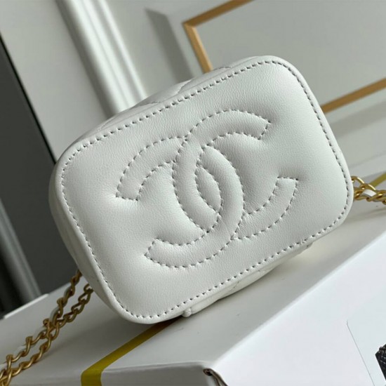 Chanel SMALL VANITY WITH CHAIN AP2931