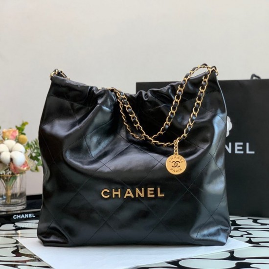 CHANEL 22 SMALL HANDBAG