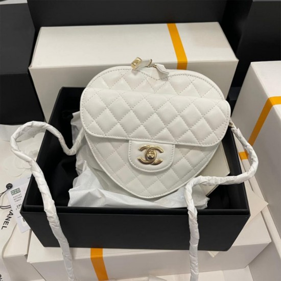 Chanel 22s Heart Bag AS3191