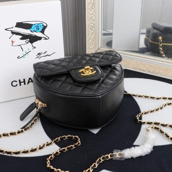 Chanel 22s Heart Bag AS3191