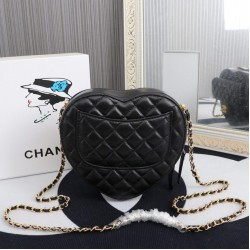 Chanel 22s Heart Bag AS3191