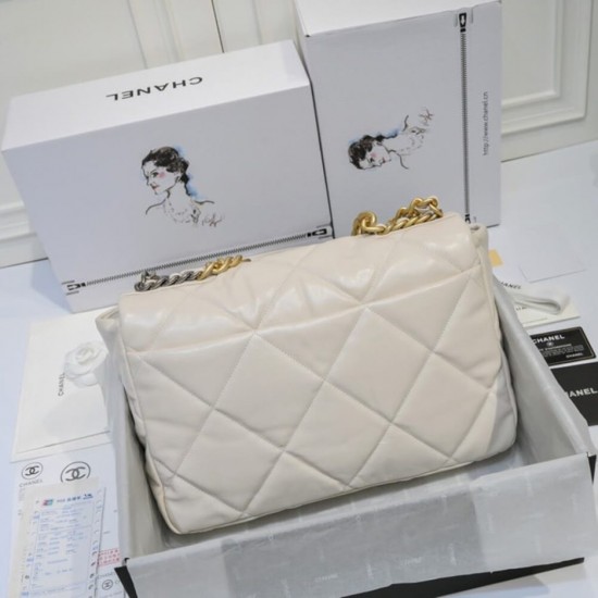 CHANEL 19 MAXI HANDBAG AS1162