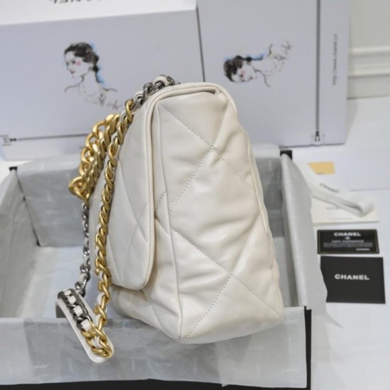 CHANEL 19 MAXI HANDBAG AS1162