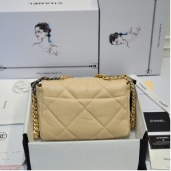 CHANEL 19 HANDBAG AS1160