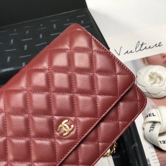 CHANEL WALLET ON CHAIN AP3054