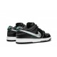 SB Dunk Low Pro OG QS “Black Diamond”