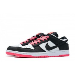 Dunk Low PRO SE "Black White Peach"