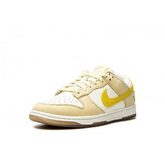 Dunk Low “Lemon Drop”