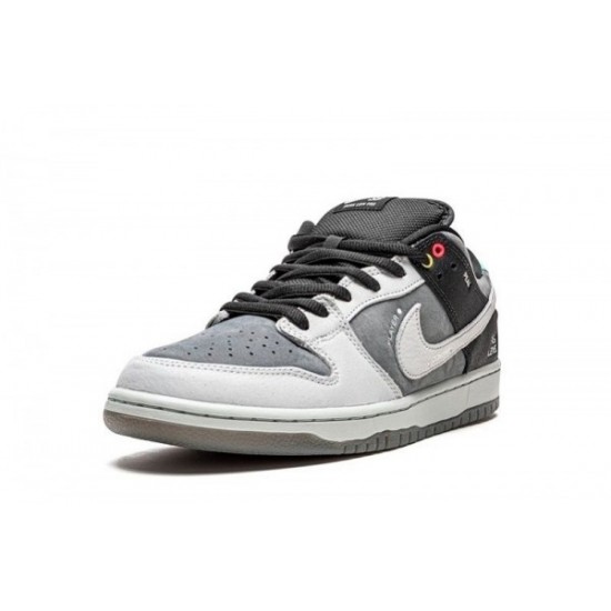 SB Dunk Low “Camcorder”