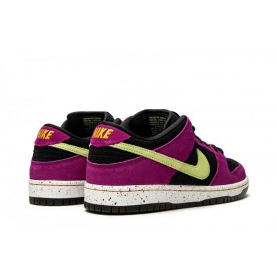 SB Dunk Low “Red Plum”