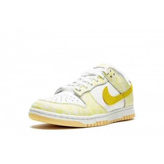 Dunk Low “Yellow Strike”