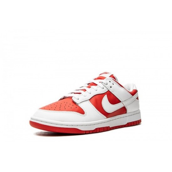 Dunk Low “University Red”