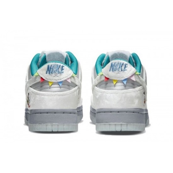 Nike SB Dunk Low “Ice”