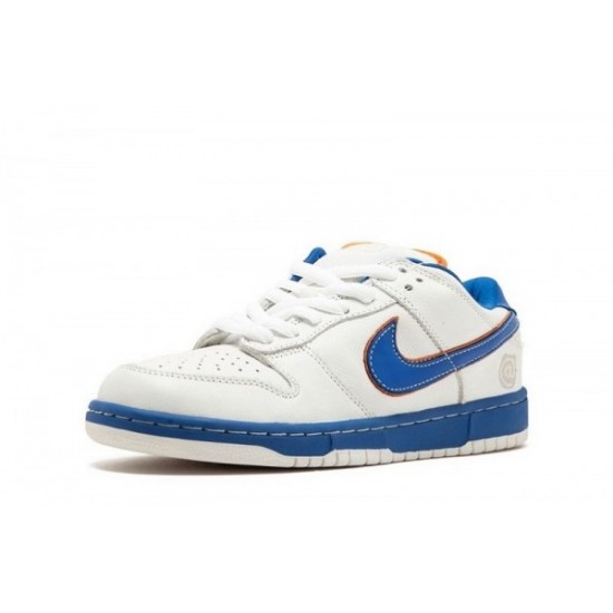 Dunks Low SB “Medicom”