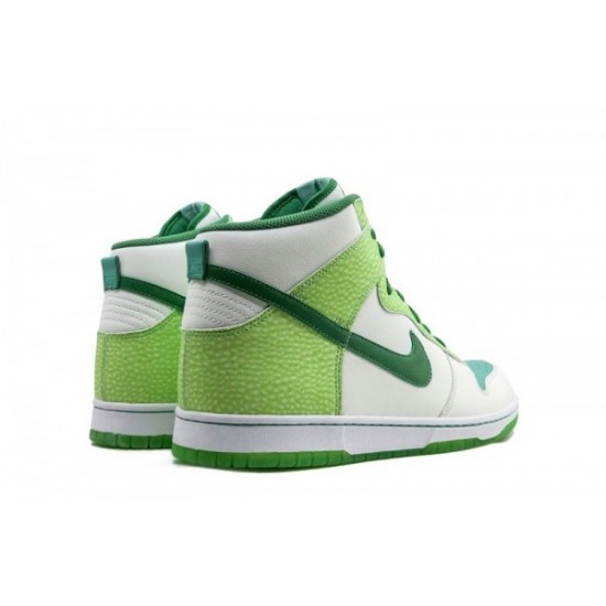 Dunks High “Glow-In-The-Dark”