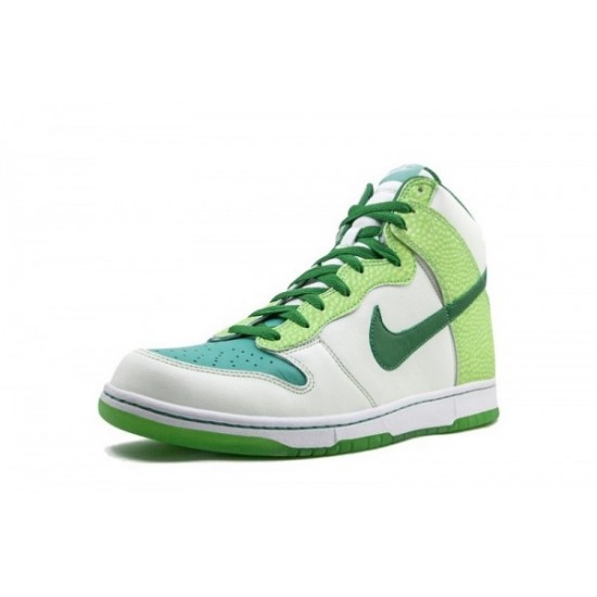 Dunks High “Glow-In-The-Dark”