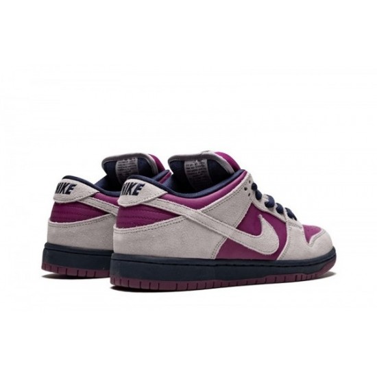 SB Dunk Low “True Berry”