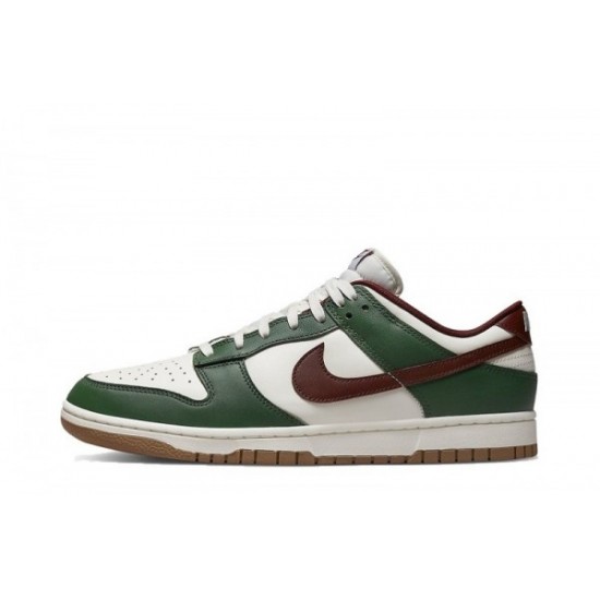 Nike Dunk Low “Gorge Green”