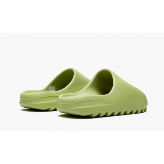 Yeezys Slide “Resin”