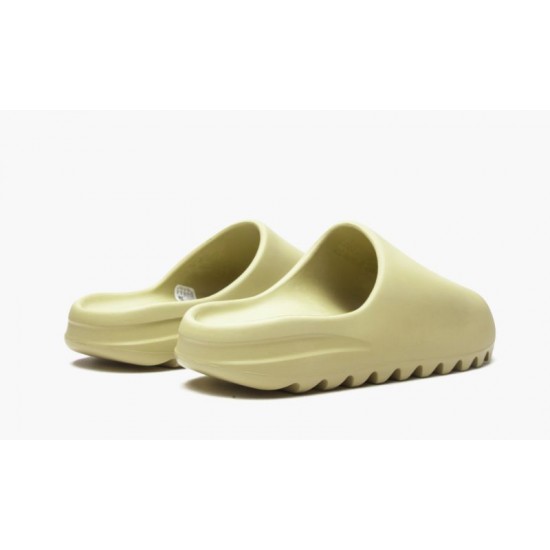 Yeezys Slide “Resin 2021”