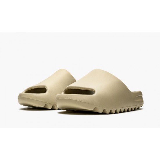 Yeezys Slide “Pure”