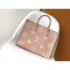 Louis Vuitton OnTheGo MM M46286