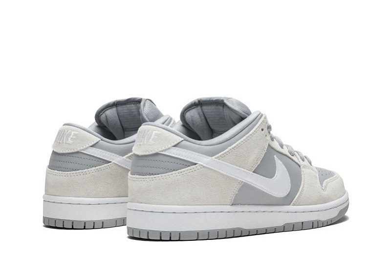 SB Dunk Low Summit White Reps (3)