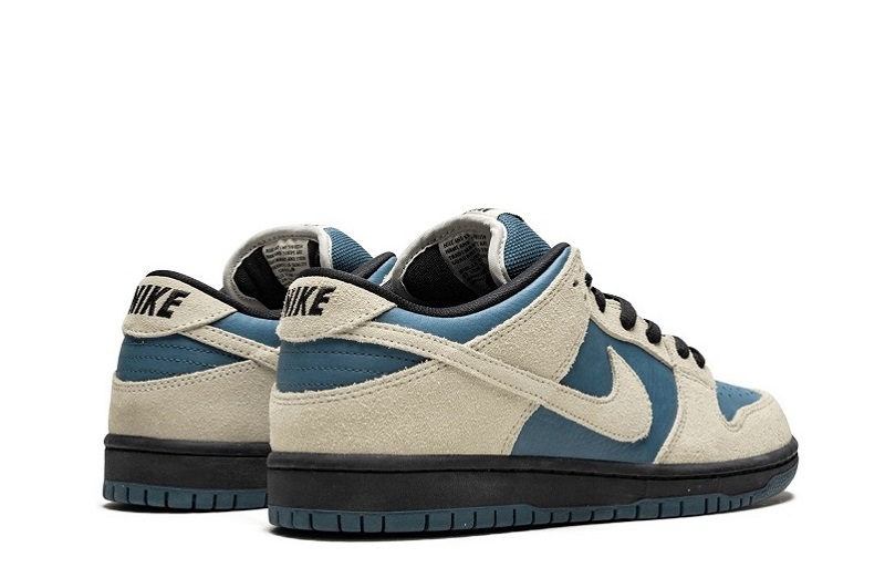 SB Dunk Low Pro Thunderstorm Reps (3)