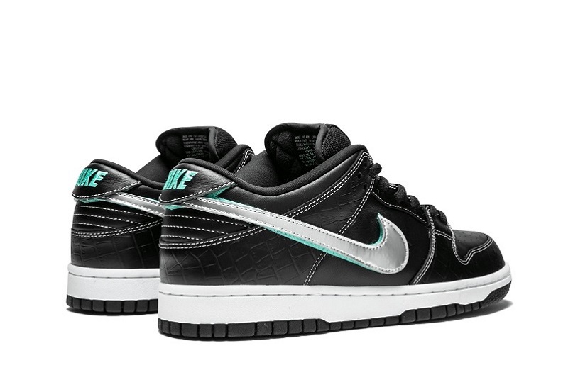 SB Dunk Low Pro OG QS Black Diamond Reps (3)