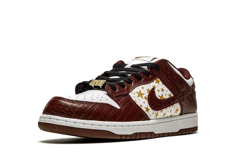 Supreme x SB Dunk Low Stars Barkroot Brown Reps (4)