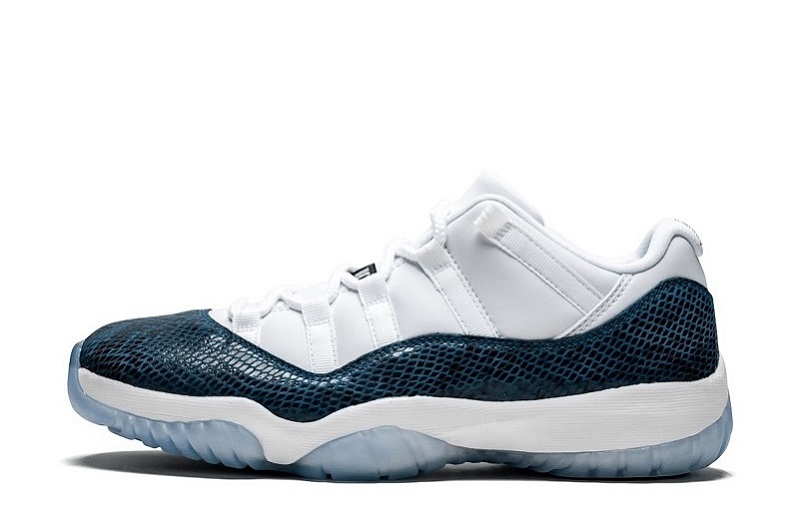 Air Jordan 11 Retro Low LE Blue Snakeskin Reps (1)