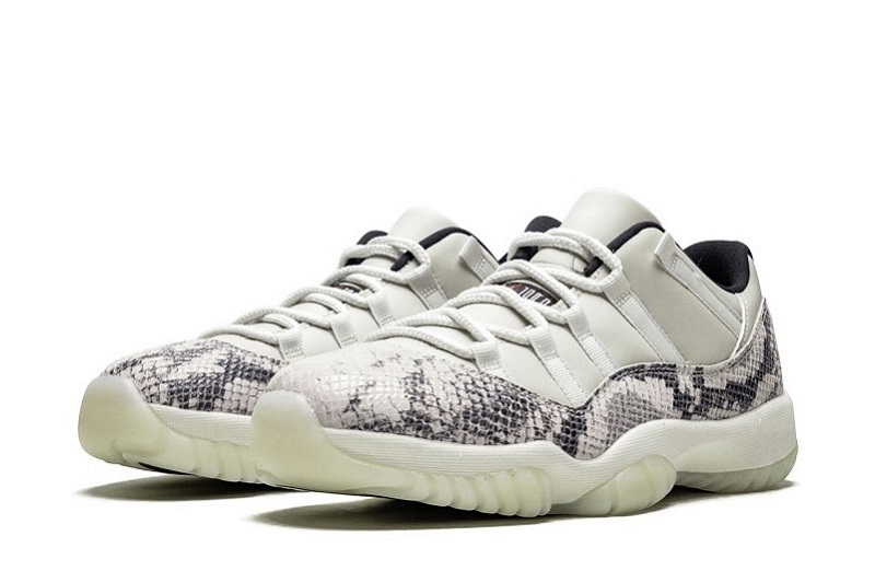 Air Jordan 11 Retro Low Light Bone Snakeskin Reps (2)