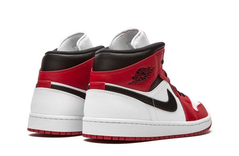 Air Jordan 1 Mid Chicago Reps (4)