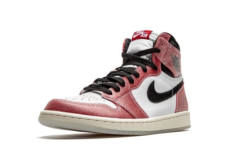 Trophy Room x Air Jordan 1 High OG Chicago Reps (4)