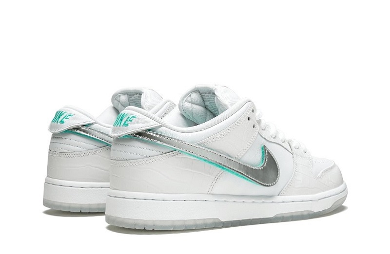 SB Dunk Low Pro OG QS Diamond White Reps (3)