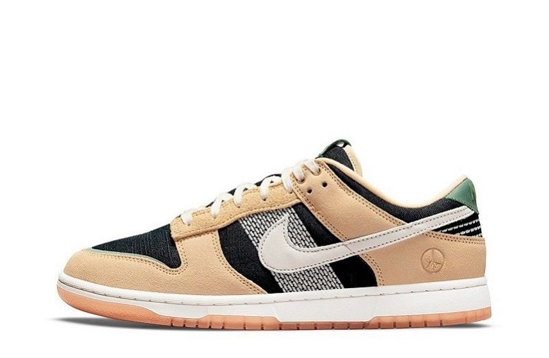 SB Dunk Low Rooted in Peace Reps (1)