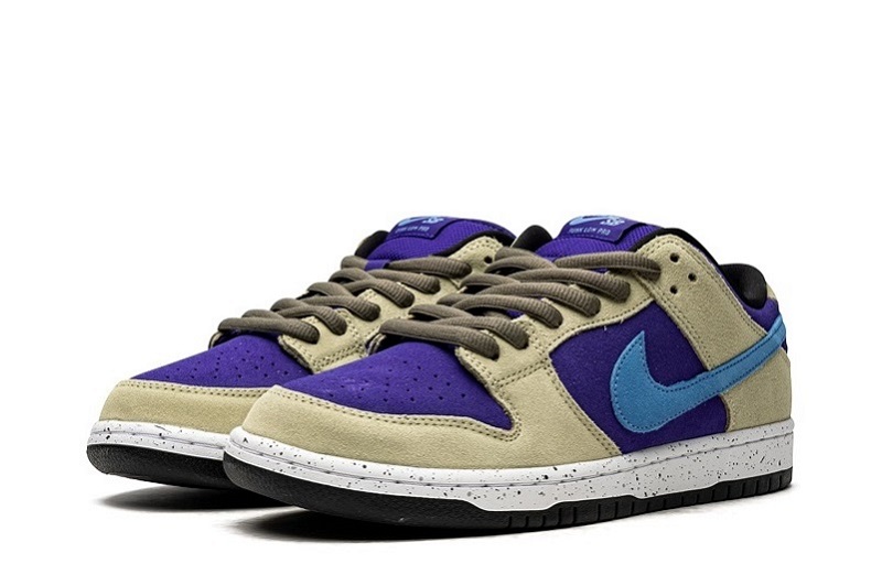 SB Dunk Low Celadon Reps for Sale (2)