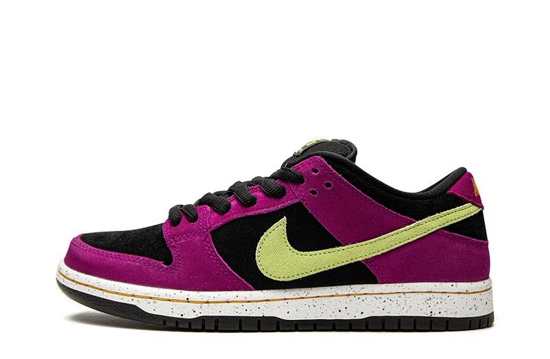 Nike SB Dunk Low Red Plum Reps (1)