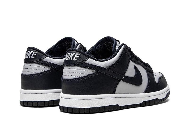 Nike Dunk Low Georgetown Reps (3)