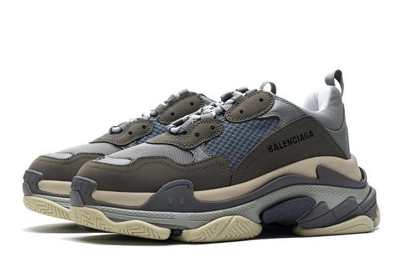 Balenciaga Triple S Grey Reps (3)